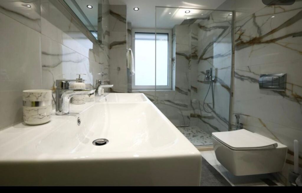 2+1 APARTMENT FOR RENT NEAR THE CENTER