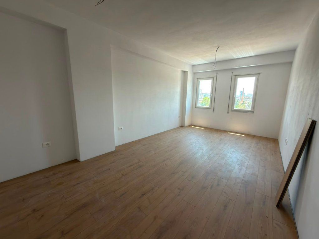 Paskuqan, shesim apartament 1+1 në pozicion strategjik