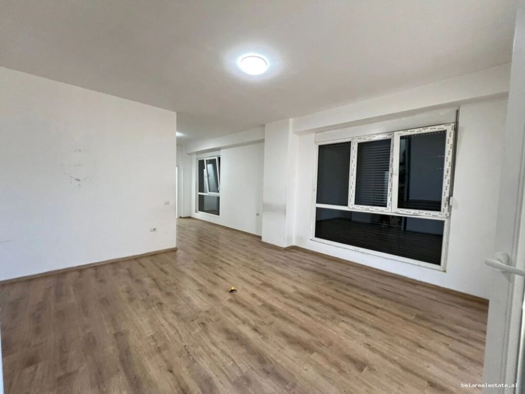 Office For Rent 3+1 At Aviation Field (ID BZ2998) Tirana