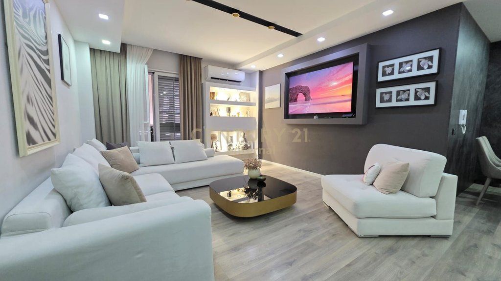 Appartamento 2+1+2 In Vendita a Vlore