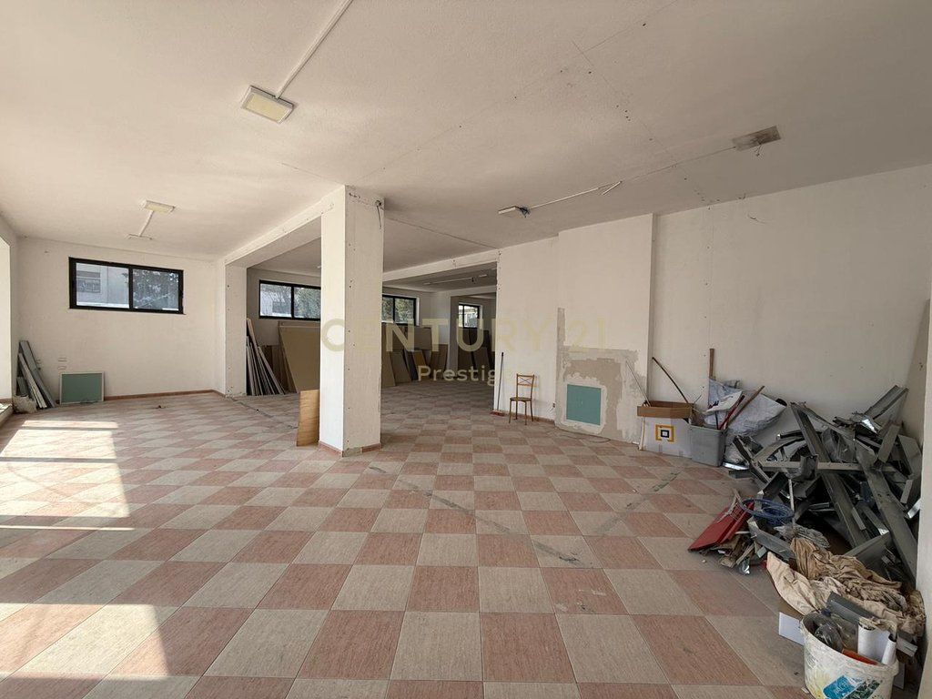 COMMERCIAL SPACE FOR RENT, NEAR THE MINISTRY OF FOREIGN AFFAIRS, TIRANA!