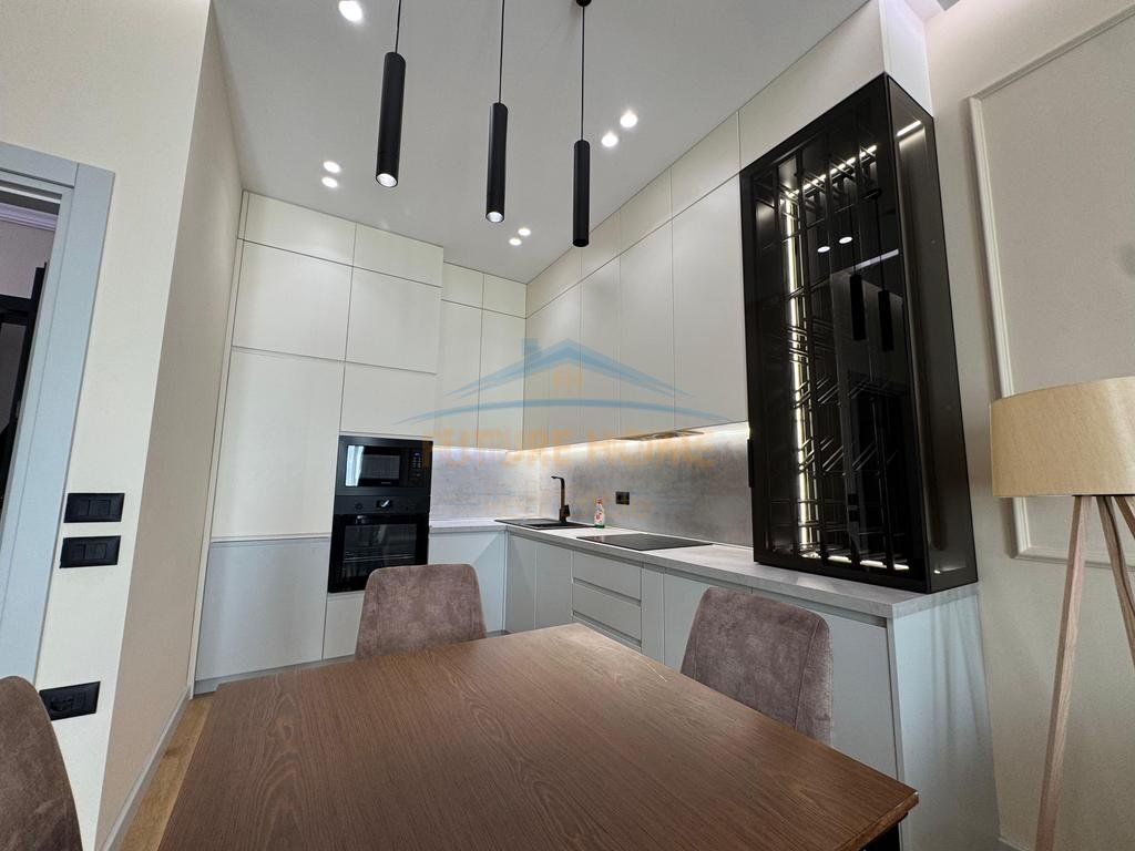 Qera, Apartament 1+1, Rruga e Kavajes, Tirane 900 €