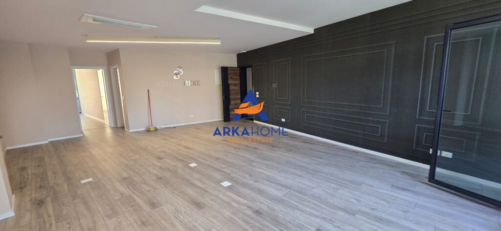 JEPET AMBJENT ME QIRA 102M2 "REZIDENCA LAKE VIEW" 1500 EURO