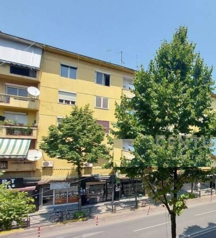 APARTAMENT 1+1 ME QIRA TE RRUGA E DURRËSIT