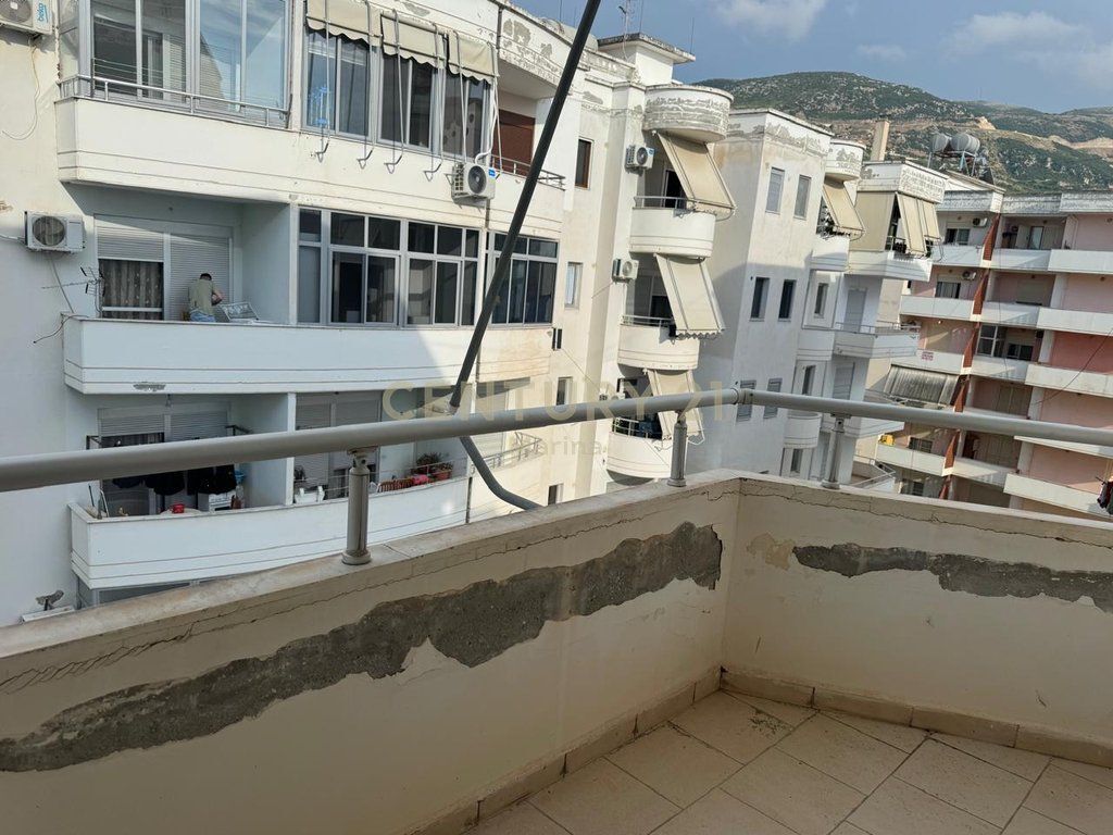 APARTMENT 1+1 FOR SALE, ON THE LUNGOMARE!