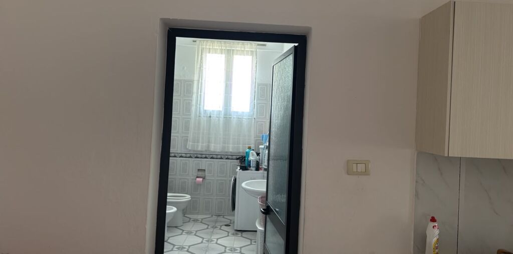 Villa su 3 piani in vendita – Ferrovia, Spiaggia!