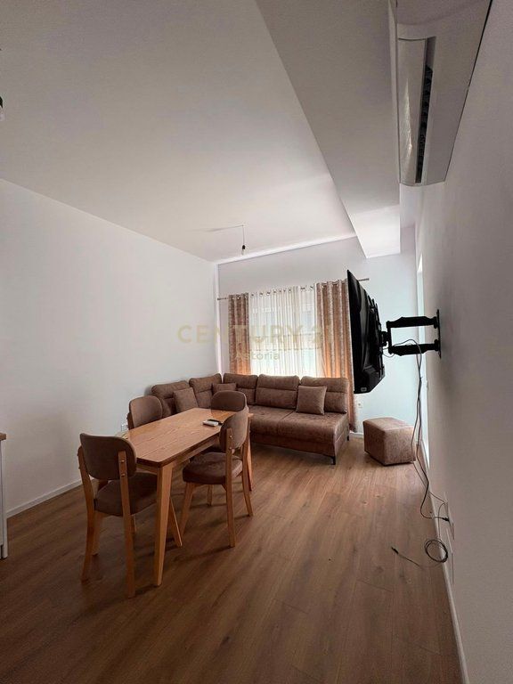 Jepet me qira apartament 1+1 Rezidenca Kadiu