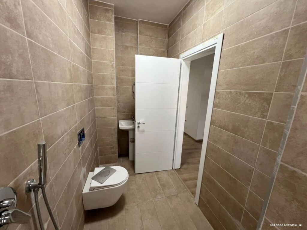 Office For Rent 3+1 At Aviation Field (ID BZ2998) Tirana