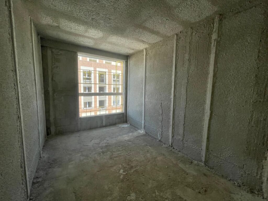 Shitet, Apartament 2+1, ish Fusha e Aviacionit, Tirane. Empire71127