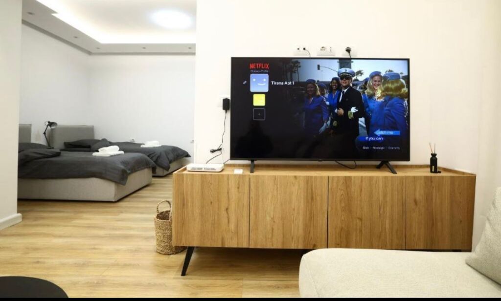 2+1 APARTMENT FOR RENT NEAR THE CENTER