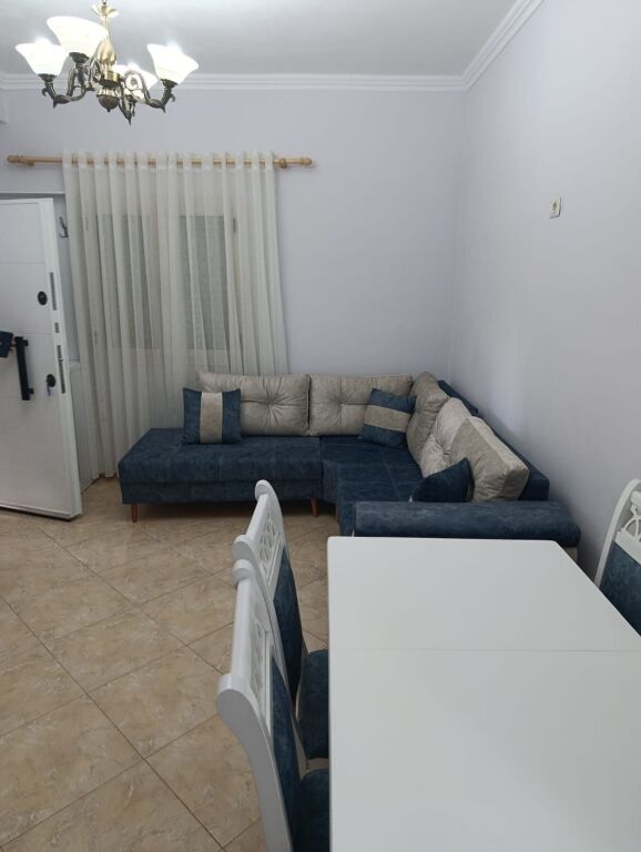 Rent | Villa 1 + 1 | Xhanfize Keko Street | 400 €/month