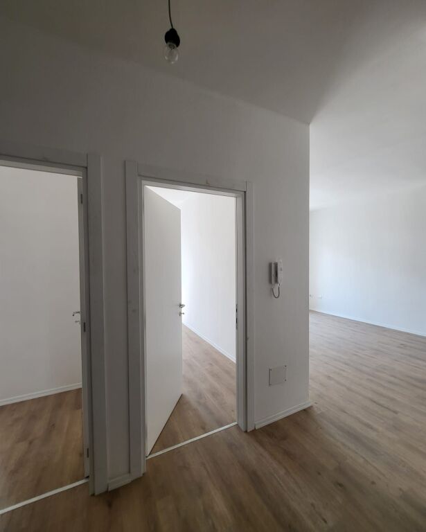 Shitet Apartament 2+1 +Ballkon – Sauk i Vjetër, Tiranë!✨