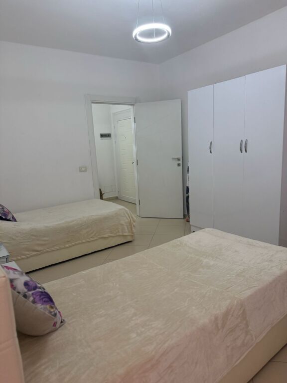 Qera | Apartament 2 + 1 | 21 Dhjetori | 650 €/muaj
