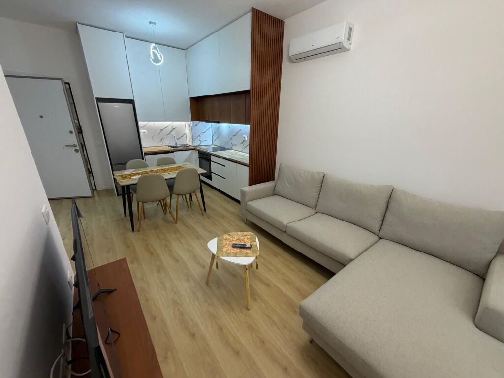 Jepet me qira super apartment 1+1, 350 mije lek, rezidenca kadiu ali dem