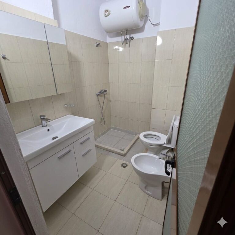Rent | Apartament 1 + 1 | Rruga Shkelqim Fusha | 450 €/month