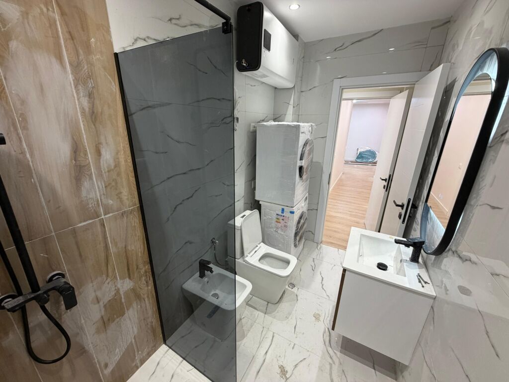 Super 1+1 apartment for sale with super price in Yzberisht near KMY