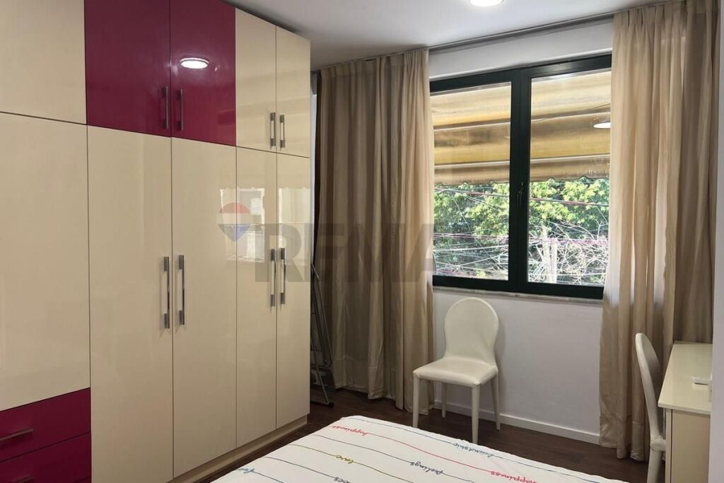 Apartament - Për Qira - Ish Tregu Elektrik, Tiranë