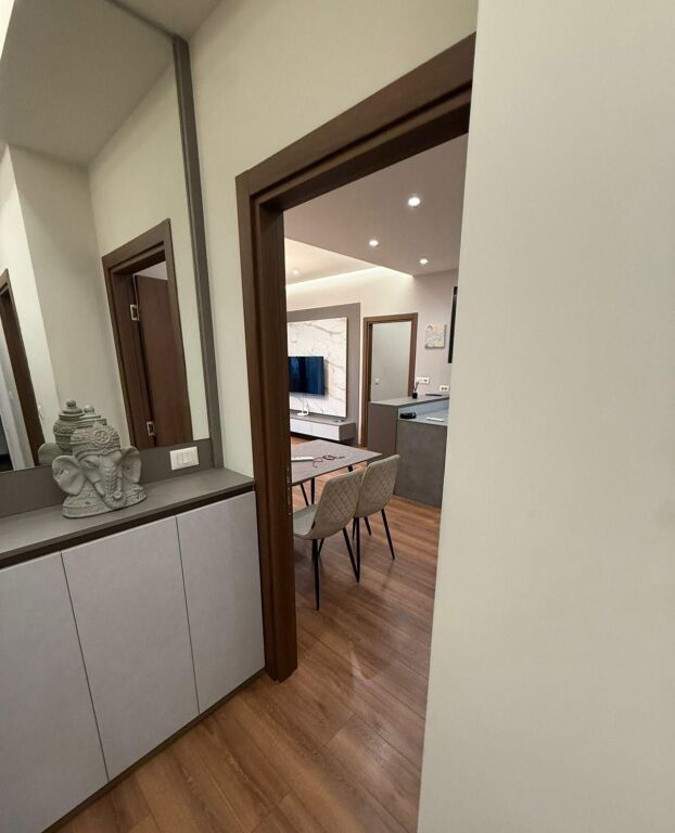Apartment 2+1, Pharmacy 10!