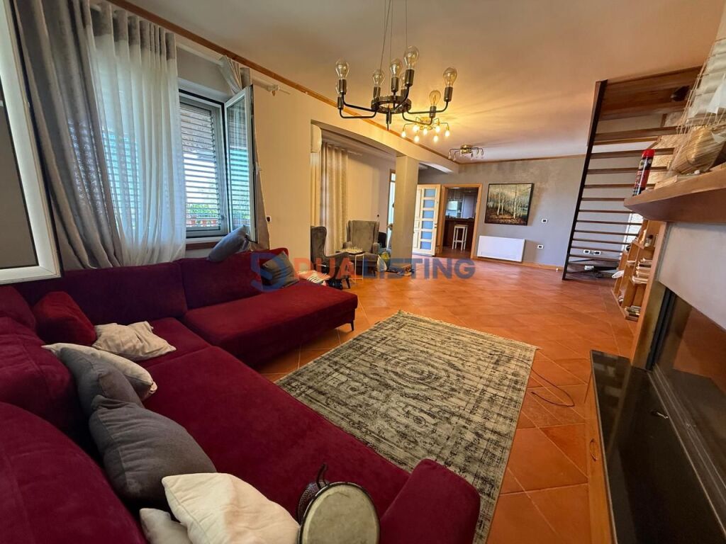 Jepet me Qira Super Vilë Individuale 🌿 📍 Farkë e Madhe, Tiranë