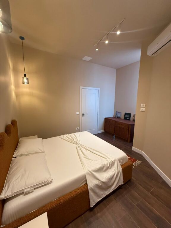 Apartament 1+1 me qira ne Qender