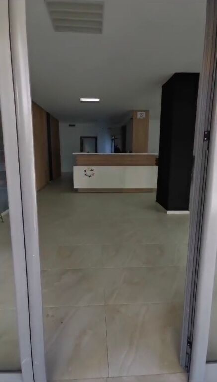 Business premises 230 m² for rent in Kodrën e Diellit