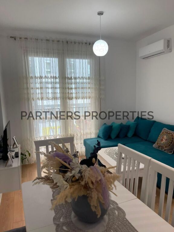 🏡 Jepet me Qira Apartament 1+1 në Univers City