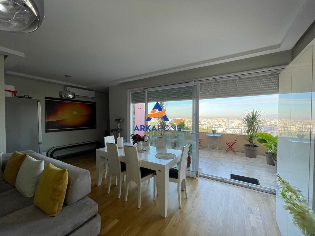 VENDESI APPARTAMENTO 3+1+BALCONE "GIARDINO BOTANICO" 360000 EURO