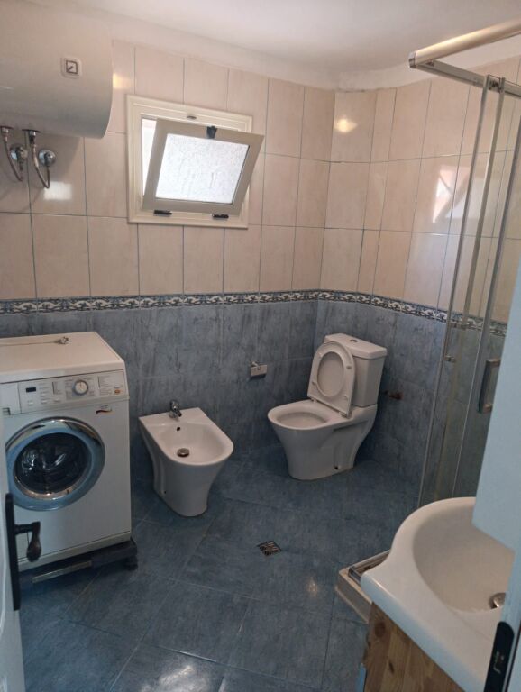 Rent | Villa 1 + 1 | Xhanfize Keko Street | 400 €/month