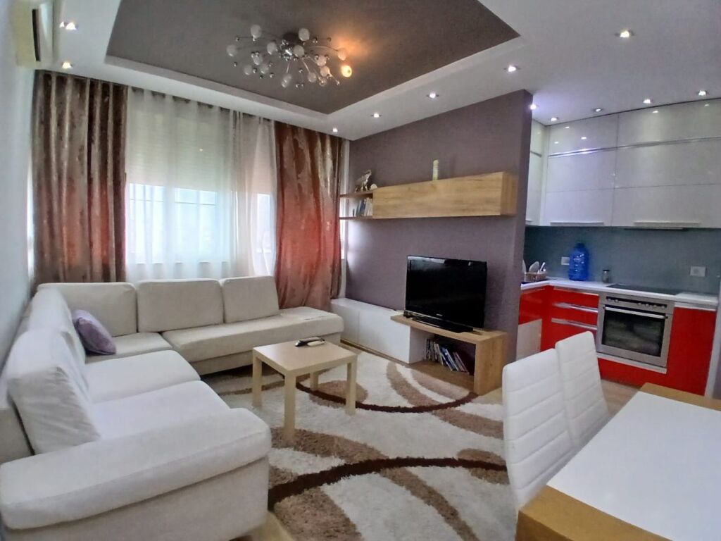 Appartamento 2+1+1 Balcone In Affitto