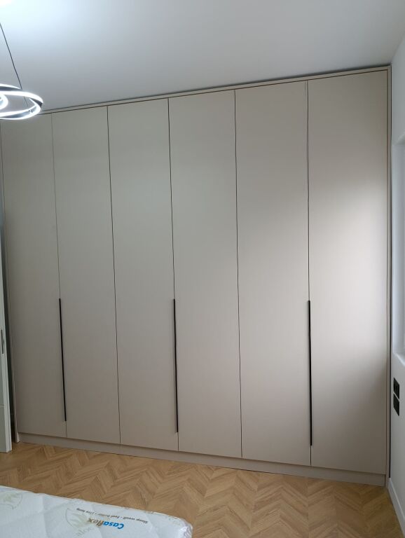 Rent | Apartament 2 + 1 | Rruga Petro Nini Luarasi | 700 €/month