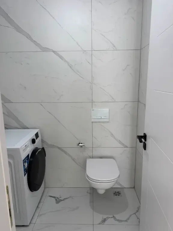 Jepet me qira apartament 2+1+2 në Rrugën 5 Maji 50.000 LEKE