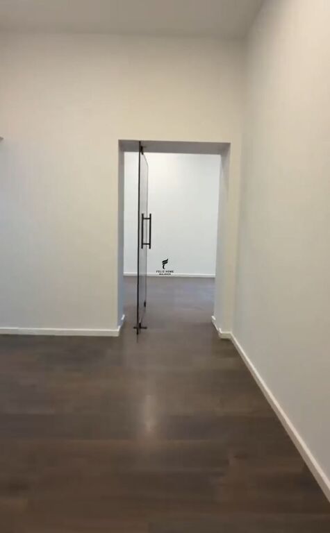 OFFICE FOR RENT 75 M2 BLLOK 150,000 LEKE FH-81226
