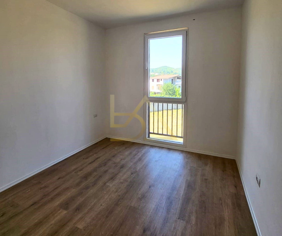 Shitet Apartament 2+1 – Sauk i Vjetër, Tiranë