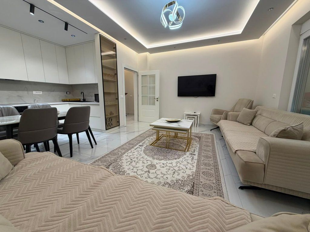 Qera, Apartament 2+1, Pallati me Shigjeta, Tirane 850 €