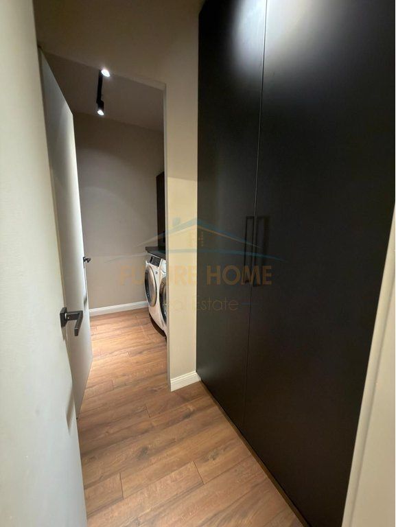 Shitet, Apartament 3+1+3 , Rezidenca Long Hill, Tiranë.
