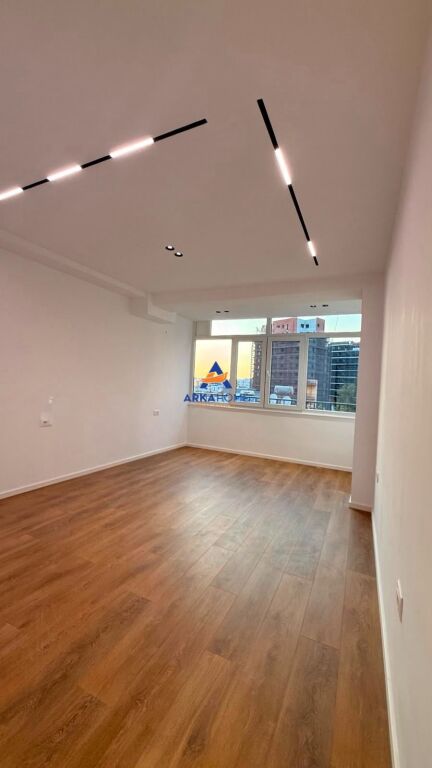 STUDIO APARTMENT FOR SALE 30M2 "FROSINA PLAKU STREET, 21 DHJETORI" 115,000 EURO