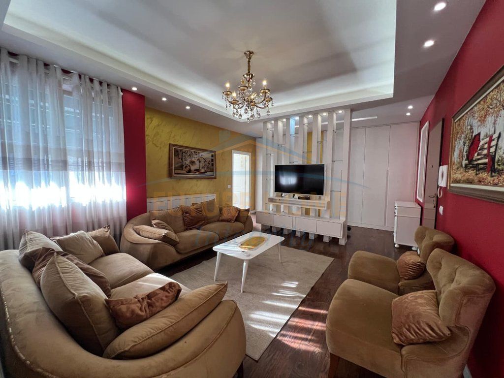 Rent, Apartment 1+1+Veranda, Former Customs, Tirana.