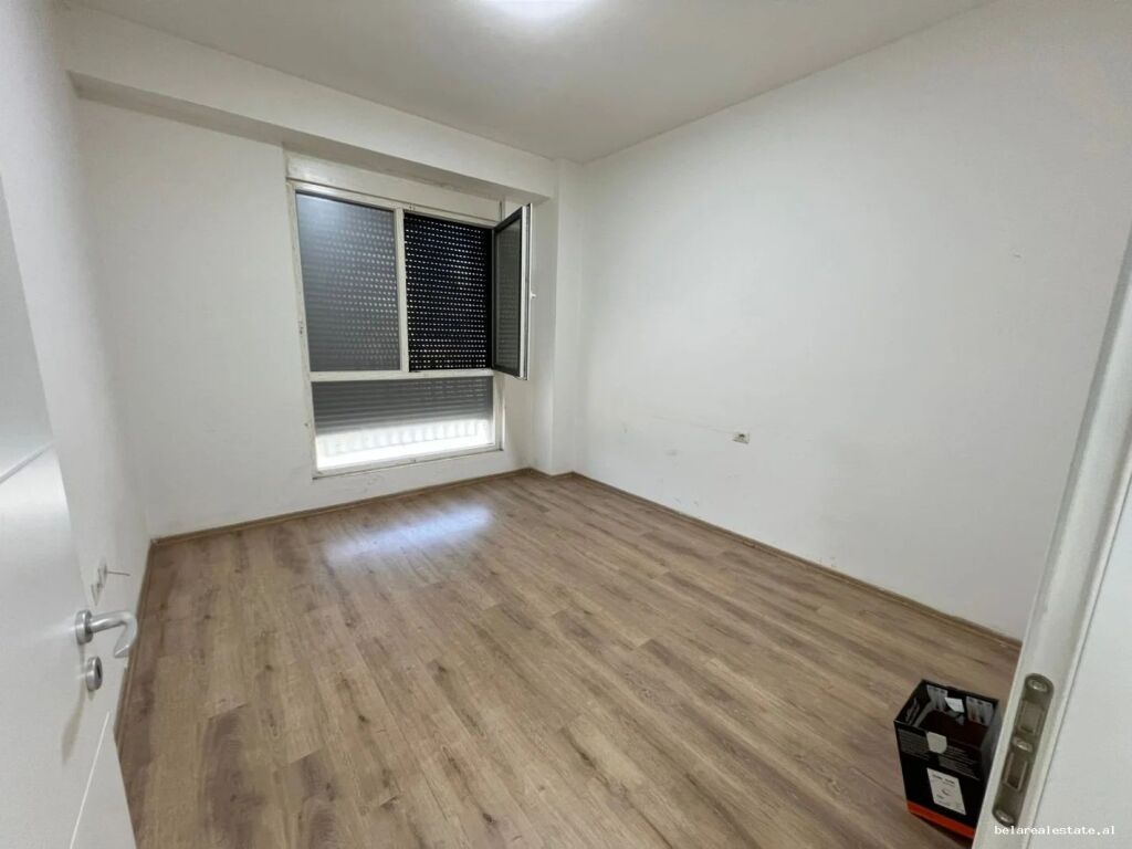 Office For Rent 3+1 At Aviation Field (ID BZ2998) Tirana