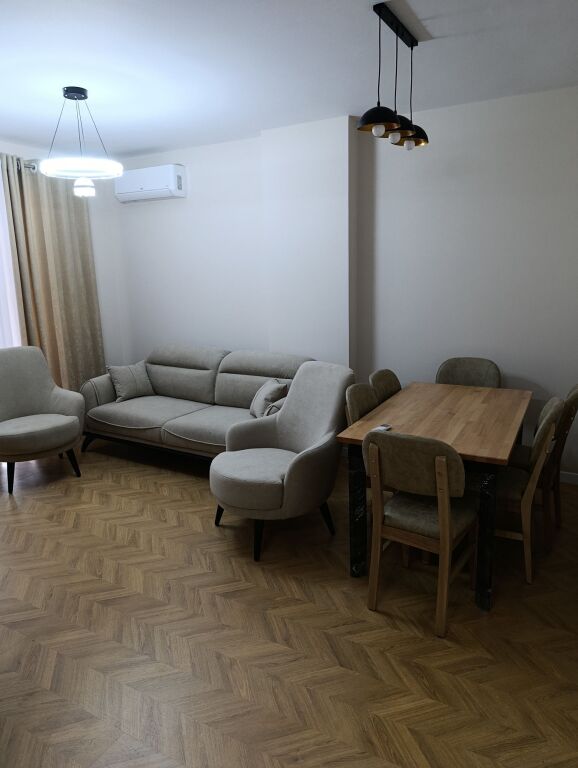 Rent | Apartament 2 + 1 | Rruga Petro Nini Luarasi | 700 €/month