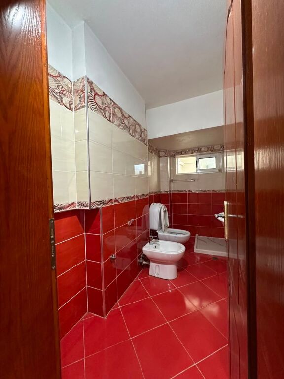Apartament 2+1, Ish Parku!