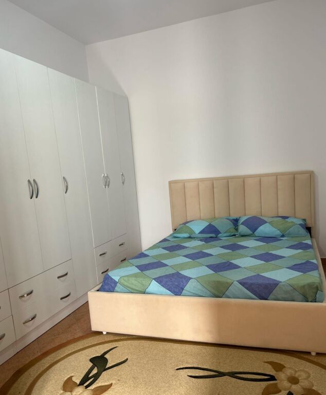 Rent | Shtëpi private 2 + 1+Ballkon | Rruga Siri Kodra | 500 €/month