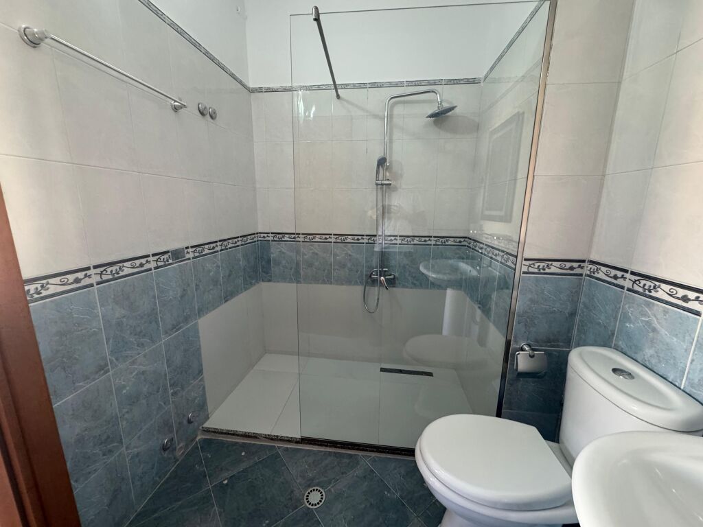 Jepet apartament me qera 2+1+2