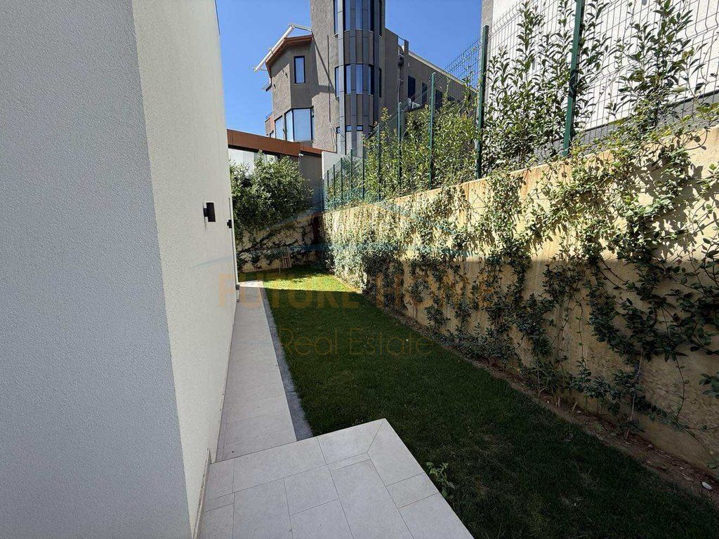 Villa Individuale in Affitto vicino a TEG