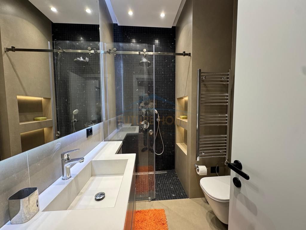 Affitto, Appartamento 1+1, Via Kavajes, Tirana. Empire71119
