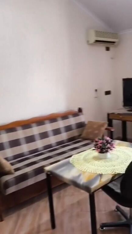 Rent | Apartament 1 + 1 | Rruga Reshit Petrela | 400 €/month