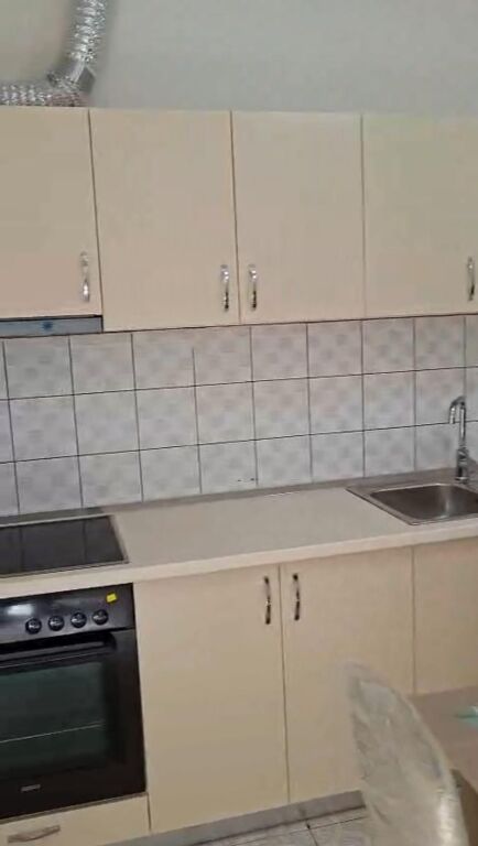 Affitto | Shtëpi private 1 + 1 | Rruga e Dibrës | 400 €/mese