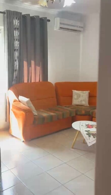 Apartament 2+1 me qera tek Shkolla Gjon Buzuku ne Kinostudio