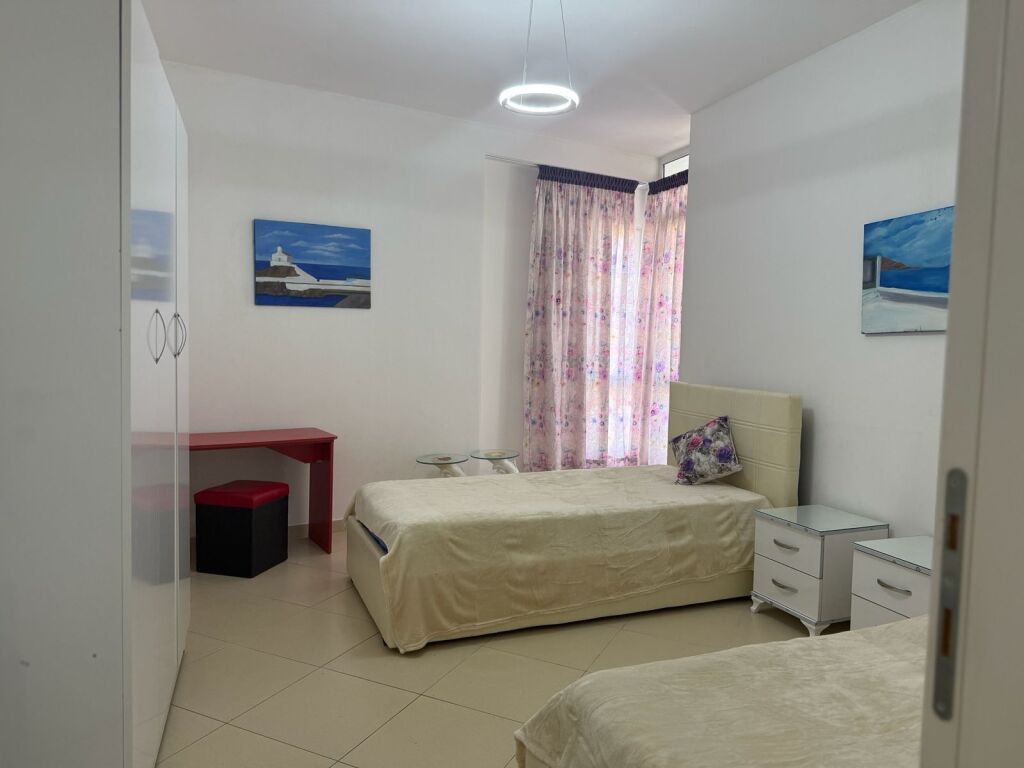 Qera | Apartament 2 + 1 | 21 Dhjetori | 650 €/muaj