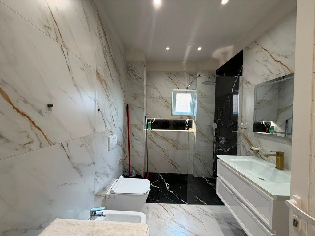 Qera, Apartament 2+1, Pallati me Shigjeta, Tirane