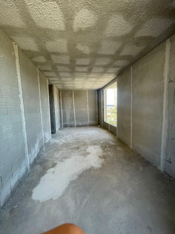 Shitet, Apartament 2+1, ish Fusha e Aviacionit, Tirane. Empire71127